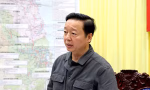 Phó Thủ tướng chỉ đạo khẩn ứng phó với bão số 13