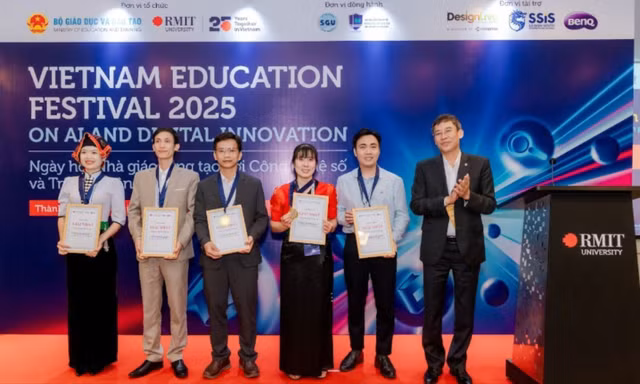 Ngày hội Nhà giáo sáng tạo với công nghệ số và trí tuệ nhân tạo 2025: AI mở ra động lực cho chuyển đổi giáo dục Việt Nam