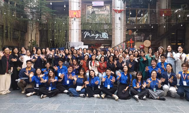 Heritage Day SIS 2025: Người trẻ viết tiếp câu chuyện di sản văn hóa Việt Nam