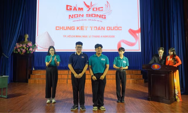Sinh viên Nhân Văn TP. Hồ Chí Minh và Hà Nội tranh tài, tìm hiểu về di sản văn hoá Việt Nam 