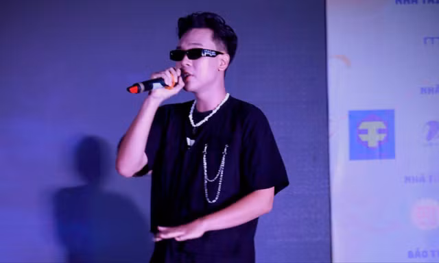 Nam sinh ngành Luật ghi dấu ấn với ca khúc 0308 ‘trending’ trên mạng xã hội