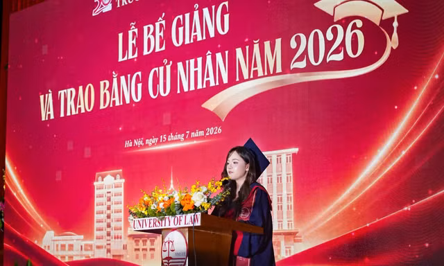Viết tiếp truyền thống gia đình bằng danh hiệu thủ khoa 