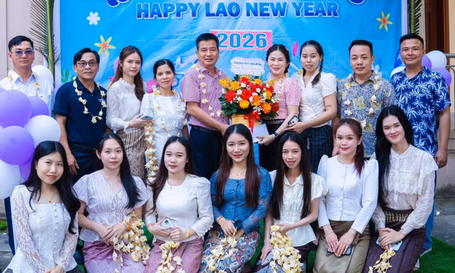 Đà Nẵng hỗ trợ đặc biệt cho lưu học sinh Lào 