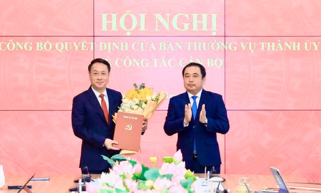 Ông Trần Đình Cảnh giữ chức Chủ nhiệm Ủy ban Kiểm tra Thành ủy Hà Nội