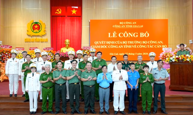Công bố quyết định của Bộ trưởng Bộ Công an về công tác cán bộ tại Gia Lai 