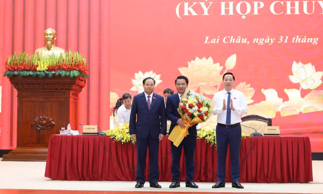 Bí thư xã Bum Tở được bầu làm Phó Chủ tịch HĐND tỉnh Lai Châu