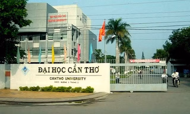 Sáp nhập 2 trường cao đẳng luật vào đại học