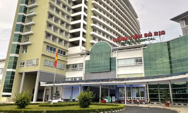 Sở Y tế TPHCM yêu cầu làm rõ vụ tố nam sinh tử vong do bệnh viện chậm cấp cứu