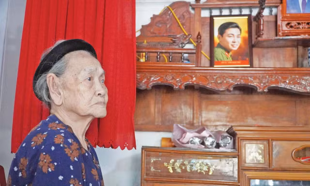 Mẹ Việt Nam Anh hùng Trần Thị Đỏ, 99 tuổi