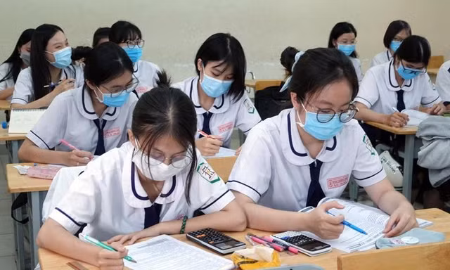 Sửa thông tư để ngăn dạy thêm trá hình 