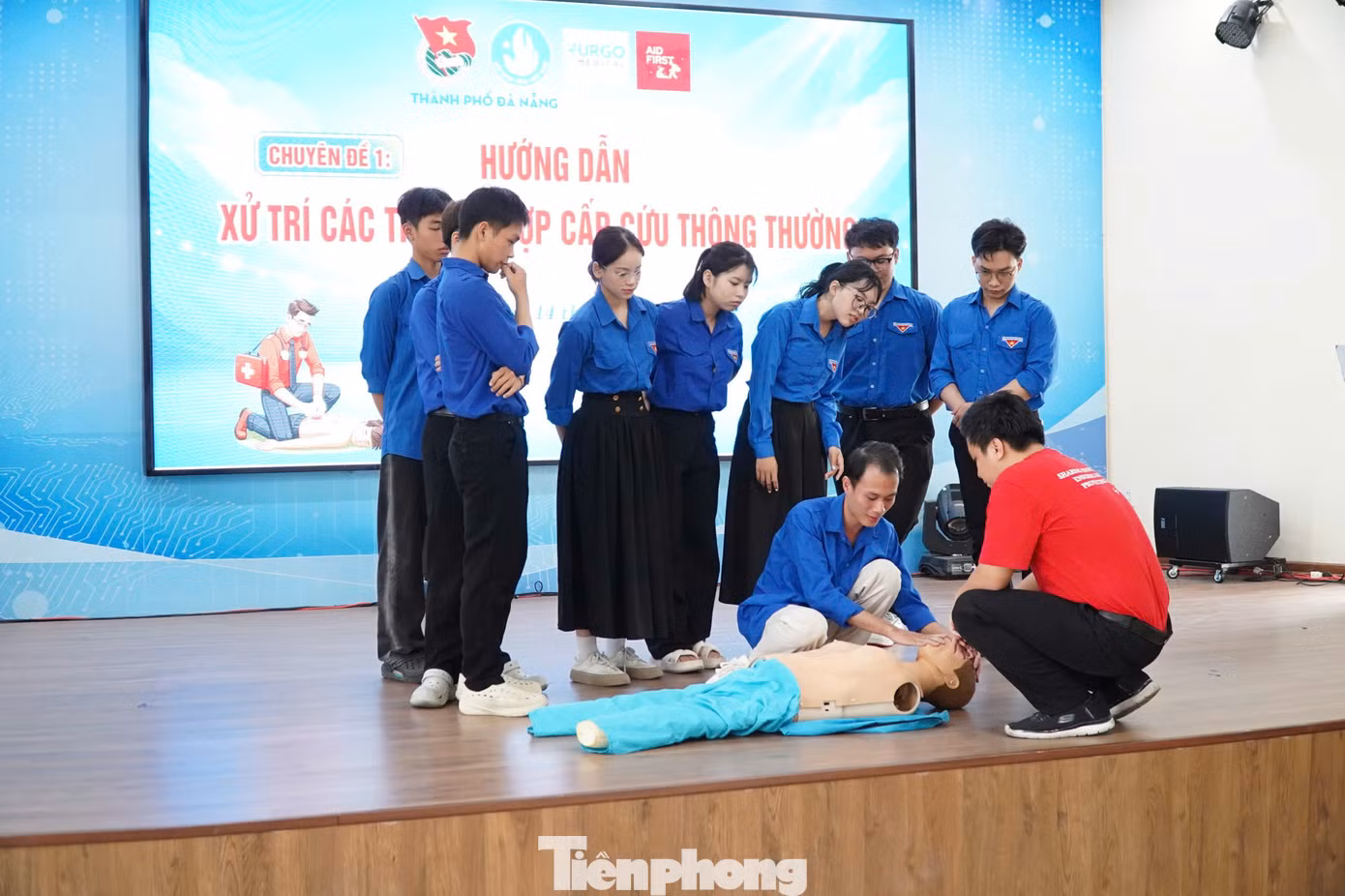 tp-thu-linh-sinh-vien-1.jpg