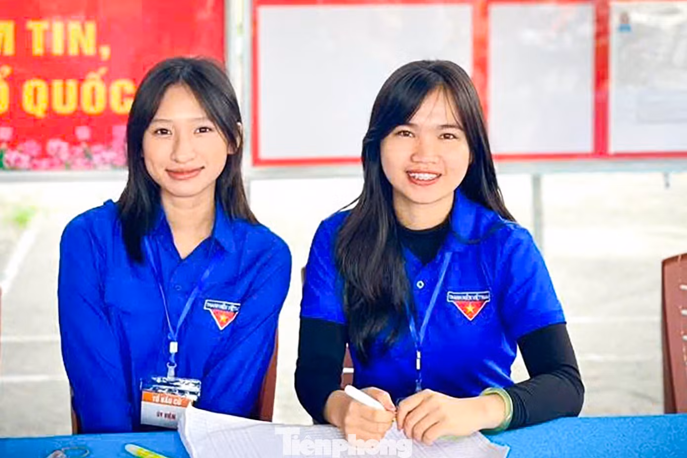 tp-ao-xanh-bau-cu-18.jpg