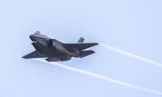 Tiêm kích F-35 phóng tên lửa hàng trăm nghìn USD để chặn UAV trên không phận Ba Lan