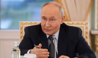 Tổng thống Putin: Nga sẵn sàng hỗ trợ giải quyết vấn đề hạt nhân Iran