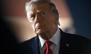 Tổng thống Mỹ Trump: Các tàu thuyền đang bắt đầu di chuyển tự do qua eo biển Hormuz