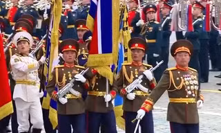 Quân nhân Triều Tiên tham gia lễ duyệt binh trên Quảng trường Đỏ