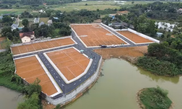 Đất nền vùng ven Hà Nội thanh khoản "đóng băng"