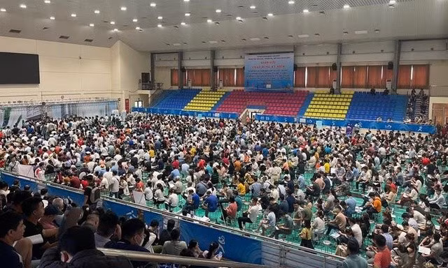 'Cởi trói' thủ tục NƠXH: Lần đầu phân luồng đối tượng, hợp nhất xác nhận thu nhập