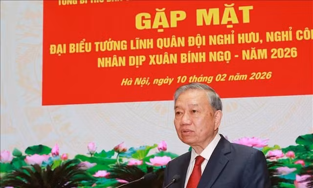 Tổng Bí thư gặp mặt đại biểu tướng lĩnh quân đội nghỉ hưu, nghỉ công tác