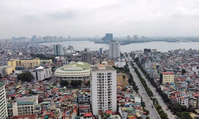 Giá nhà đất ven hồ Tây chạm mốc gần 2 tỷ đồng/m²