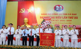 Xây dựng Công an Cà Mau ngày càng chính quy, tinh nhuệ