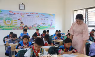 Tâm sự của học sinh nghèo trường nội trú biên giới 