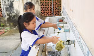 Không để học sinh phải 'sợ' nhà vệ sinh trường học